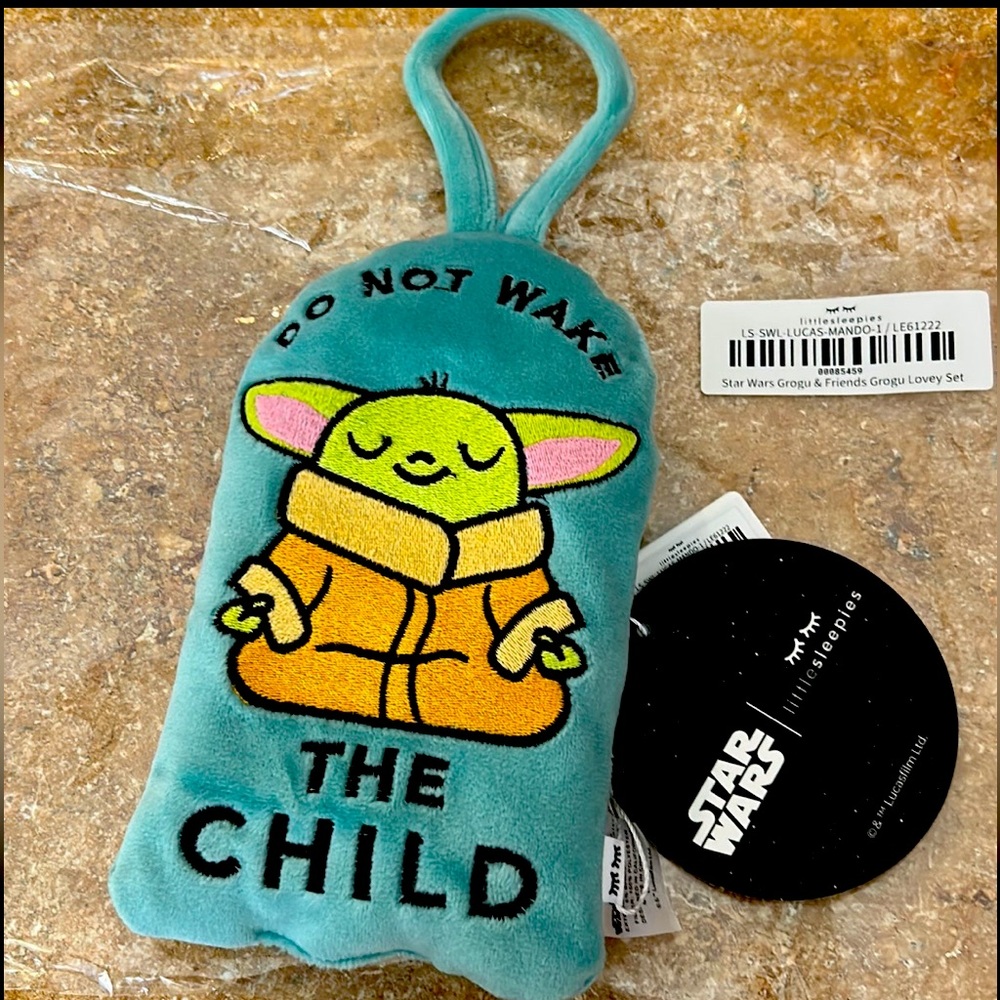 Little sleepies limited edition Star Wars door pillow (grogu and friends)
